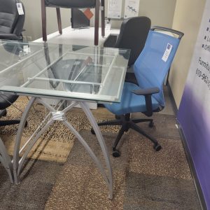 Used Furniture 106