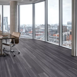 LVT 8