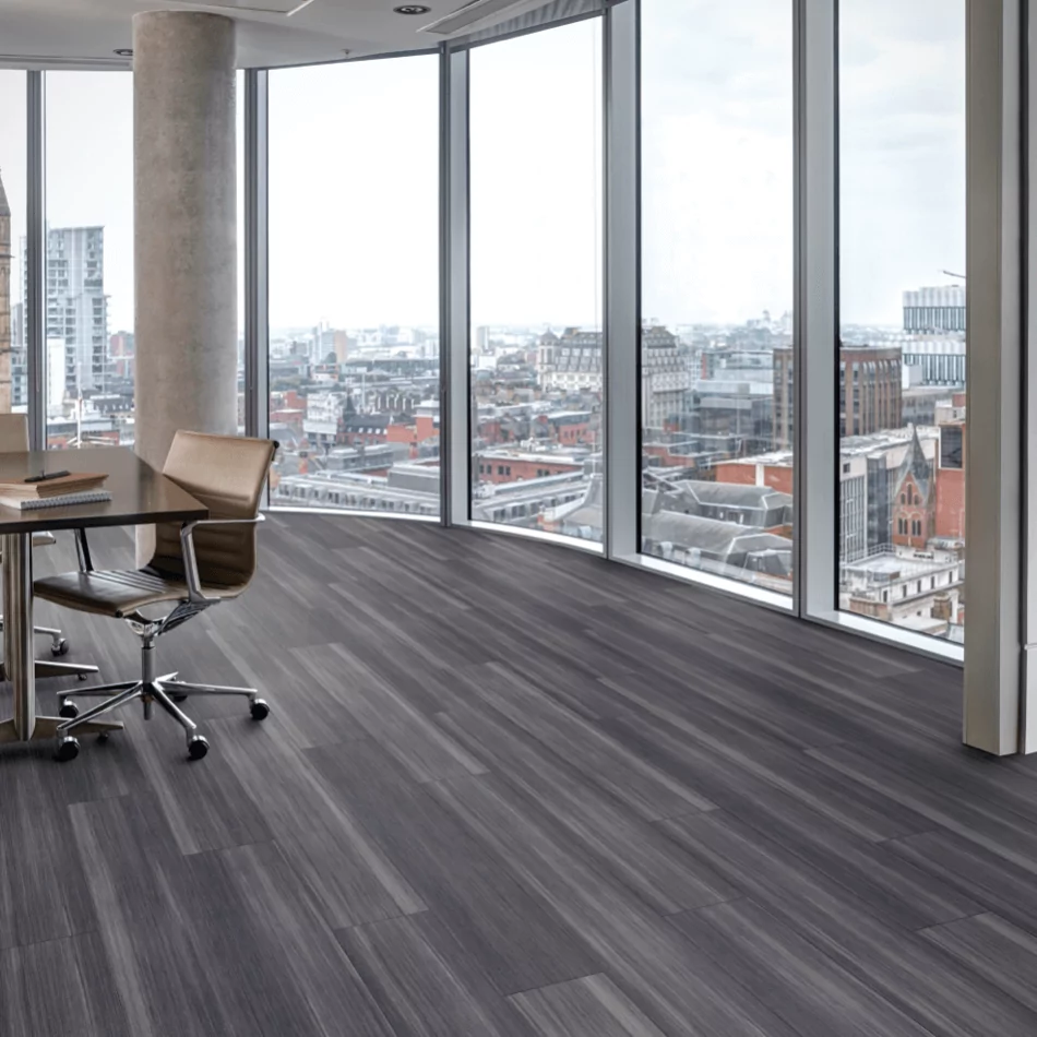 LVT 8