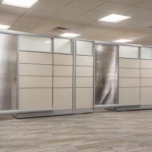 New Cubicle Global Evolve 10 in modern office setting with sleek design and neutral colors, showcasing partitioned workspaces.